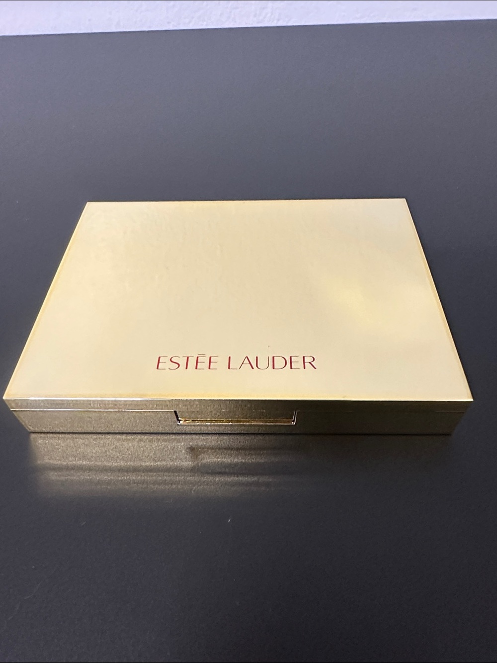 NWT Estée Lauder Pink & Neutral Eyeshadow Palette – Soft Pinks to Deep Charcoal